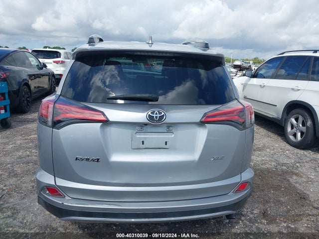 Toyota Rav4 Xle 2017 2T3WFREV9HW404570 Image 16