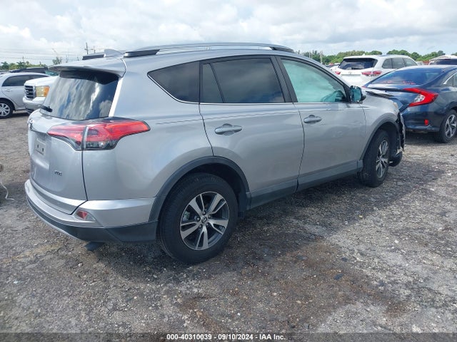 Toyota Rav4 Xle 2017 2T3WFREV9HW404570 Image 4