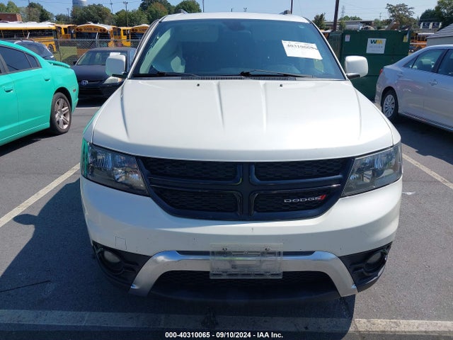 3C4PDCGG7JT505366 Dodge Journey Crossroad