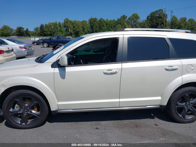 3C4PDCGG7JT505366 Dodge Journey Crossroad
