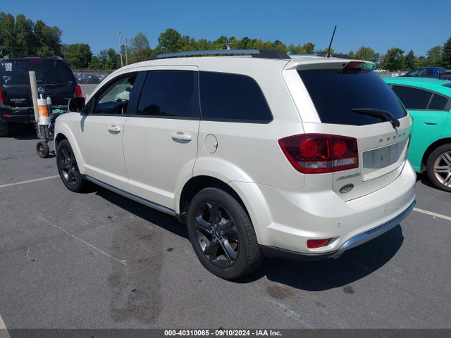 3C4PDCGG7JT505366 Dodge Journey Crossroad