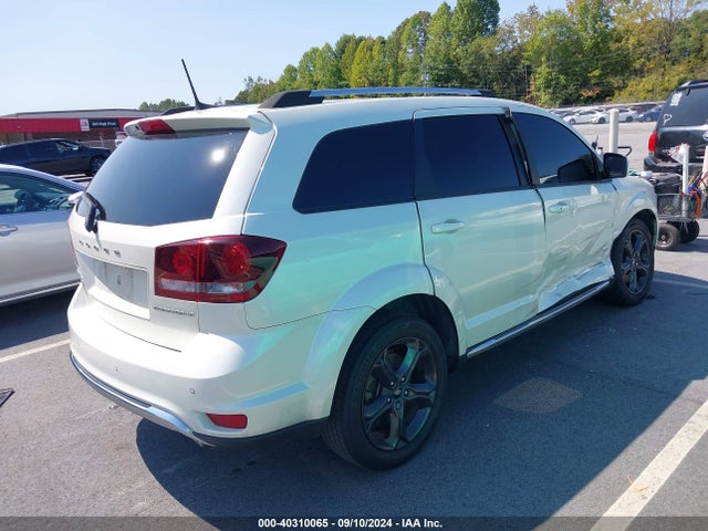3C4PDCGG7JT505366 Dodge Journey Crossroad