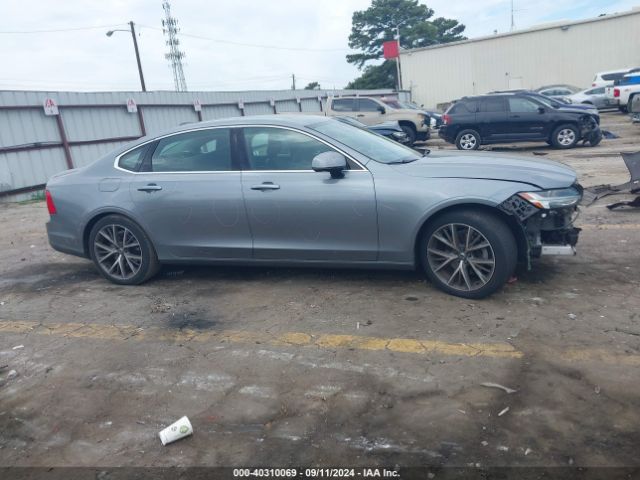 LVY982MK0JP022802 Volvo S90 T5 Momentum