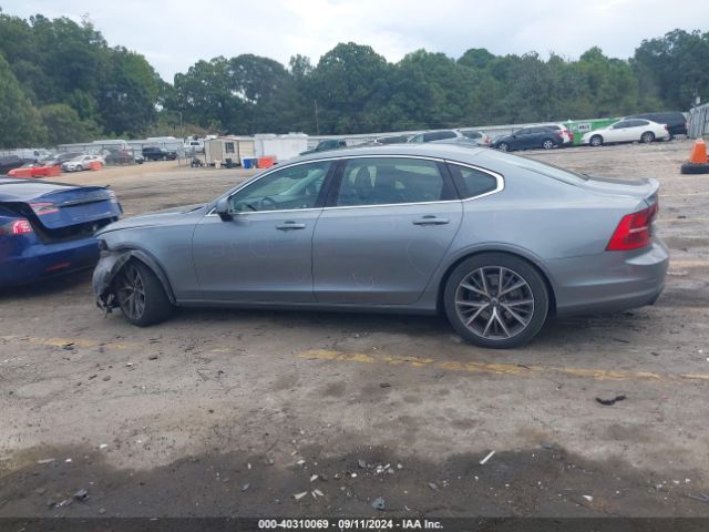 LVY982MK0JP022802 Volvo S90 T5 Momentum