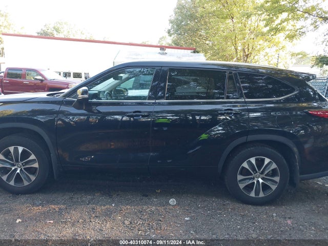 Toyota Highlander Xle 2021 5TDGZRBH8MS551498 Image 14