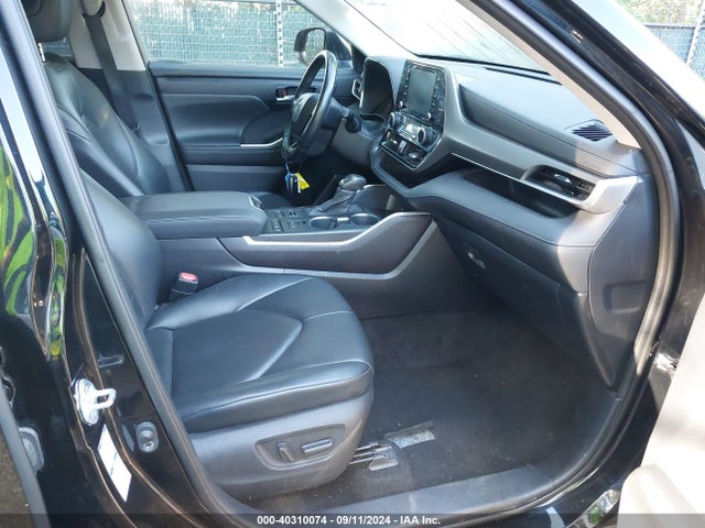 Toyota Highlander Xle 2021 5TDGZRBH8MS551498 Image 5