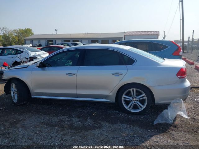 1VWBS7A38EC100211 Volkswagen Passat 1.8t Se