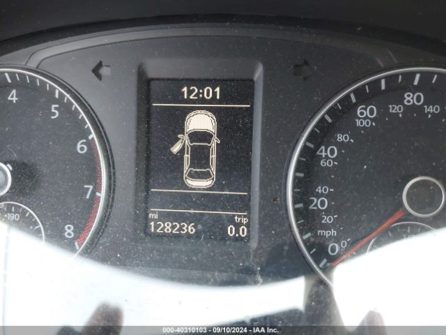 1VWBS7A38EC100211 Volkswagen Passat 1.8t Se