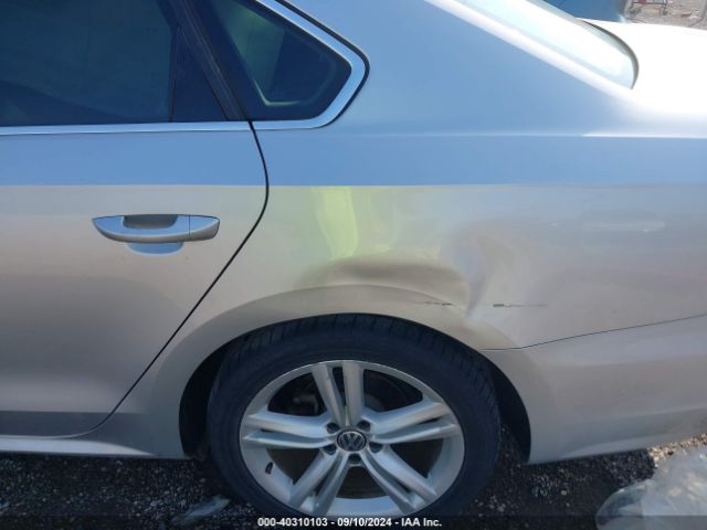 1VWBS7A38EC100211 Volkswagen Passat 1.8t Se