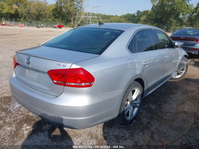 1VWBS7A38EC100211 Volkswagen Passat 1.8t Se