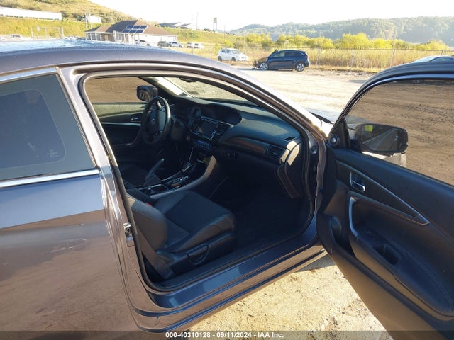Honda Accord Ex-l 2017 1HGCT1B89HA010322 Image 5