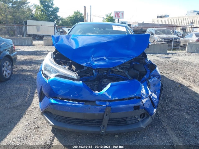 Toyota C-HR LE 2019 NMTKHMBX7KR085937 Image 12