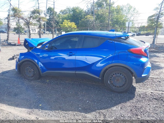 Toyota C-HR LE 2019 NMTKHMBX7KR085937 Image 14