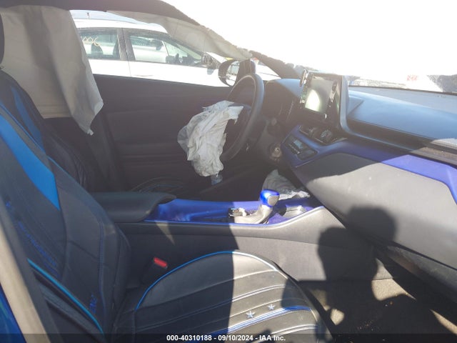 Toyota C-HR LE 2019 NMTKHMBX7KR085937 Image 5