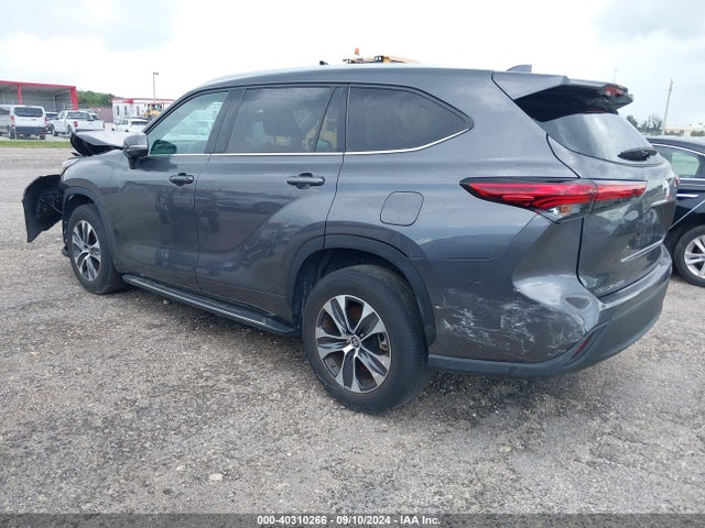 Toyota Highlander Xle 2022 5TDGZRAH8NS143361 Image 3