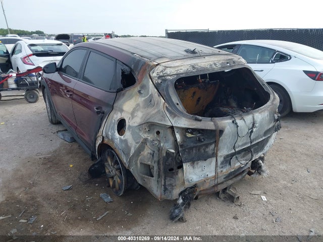 Hyundai TUCSON SE 2017 KM8J23A46HU448728 Image 3