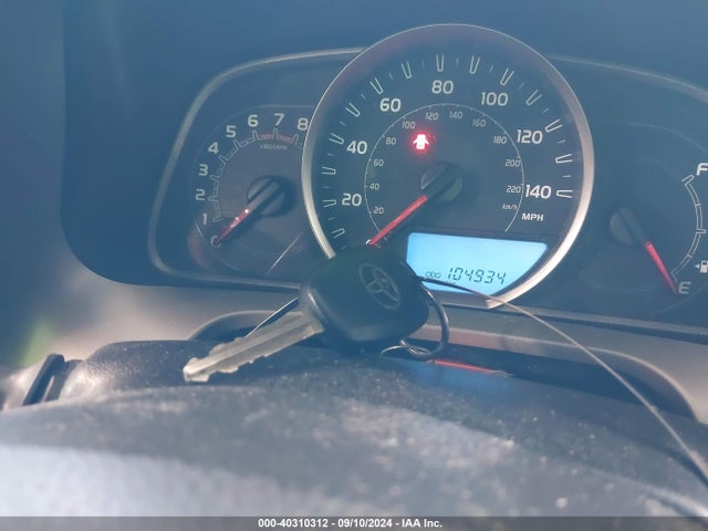 Toyota RAV4 LE 2015 2T3BFREV5FW394051 Image 11
