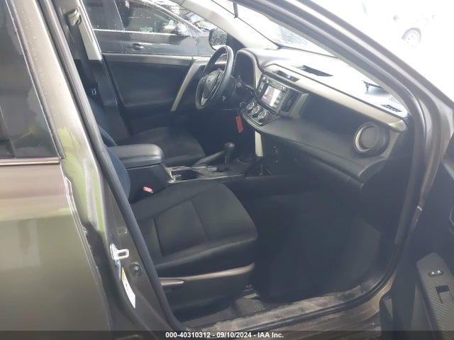 Toyota RAV4 LE 2015 2T3BFREV5FW394051 Image 5