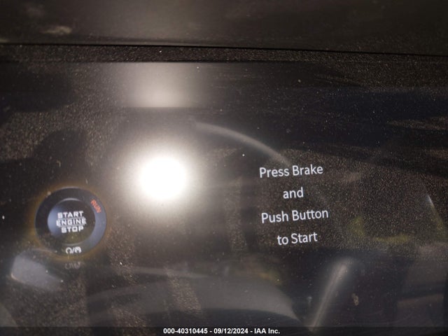 1C4RJHAG1R8590285 Jeep Grand Cherokee Laredo X 4x4