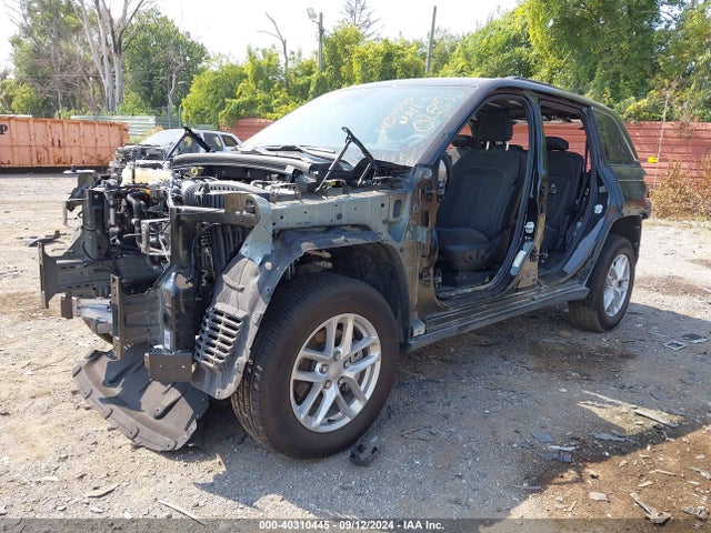 1C4RJHAG1R8590285 Jeep Grand Cherokee Laredo X 4x4