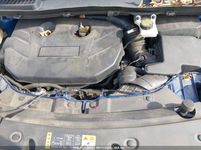 1FMCU0J95HUF09516 Ford Escape Titanium