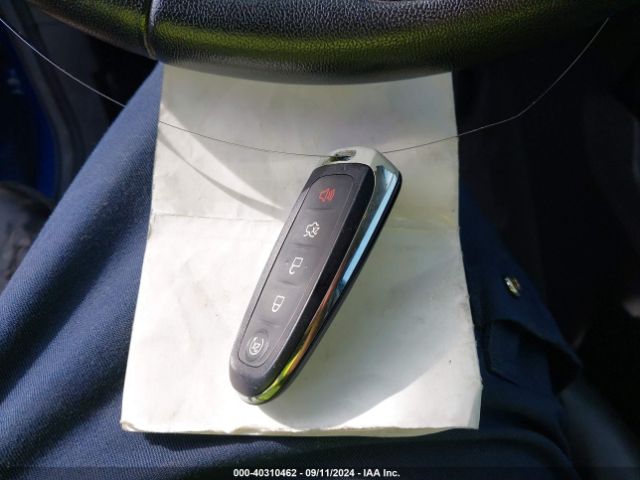 1FMCU0J95HUF09516 Ford Escape Titanium
