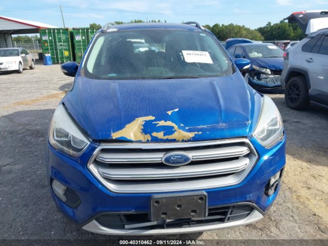 1FMCU0J95HUF09516 Ford Escape Titanium