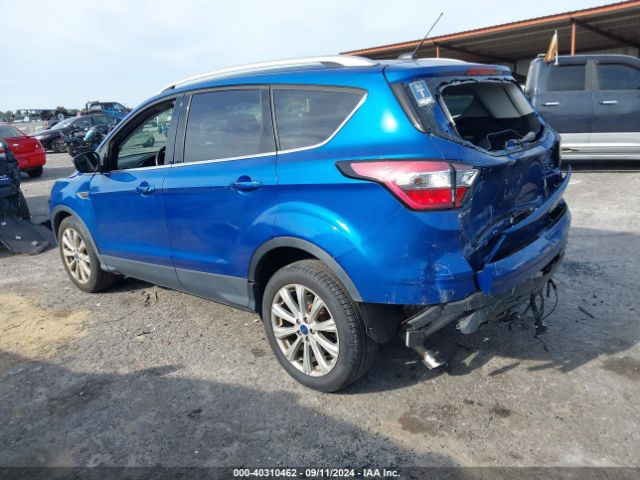 1FMCU0J95HUF09516 Ford Escape Titanium