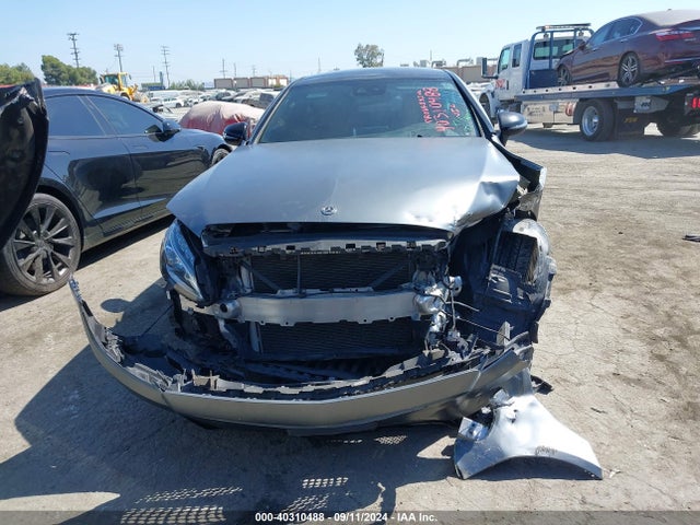 WDDWJ6EB7JF748270 Mercedes-Benz Amg C 43 4matic