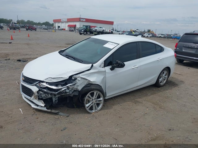 Chevrolet Cruze Lt Auto 2018 1G1BE5SM7J7156612 Image 2