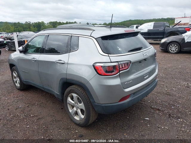 Jeep Compass Latitude 4x4 2019 3C4NJDBB2KT850453 Image 3