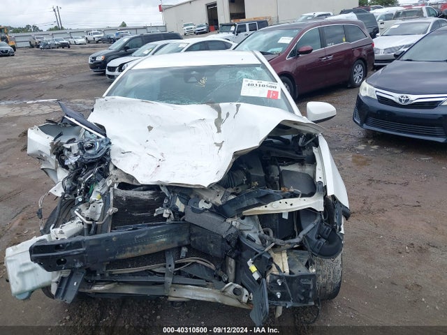 Toyota COROLLA LE 2018 2T1BURHE9JC052204 Image 12