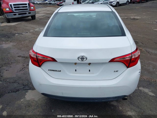 Toyota COROLLA LE 2018 2T1BURHE9JC052204 Image 16