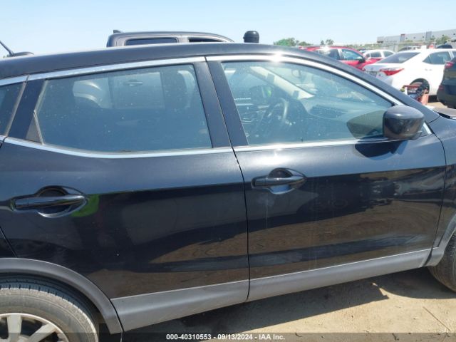 JN1BJ1AV9MW568307 Nissan Rogue Sport S Fwd Xtronic Cvt