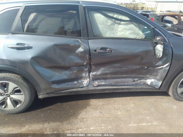 KNDCB3LC3H5083064 KIA NIRO LX