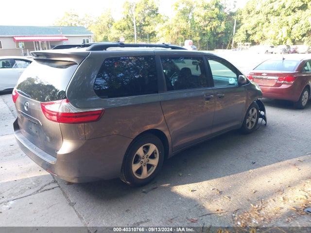 Toyota Sienna Le 8 Passenger 2015 5TDKK3DCXFS631594 Image 4