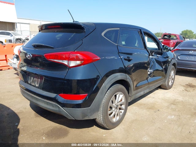 Hyundai TUCSON SE 2017 KM8J23A42HU329381 Image 4