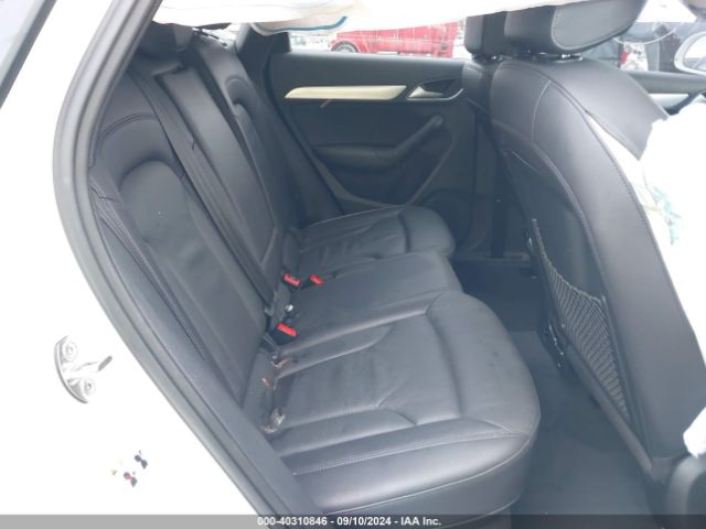 WA1BCCFSXJR009001 Audi Q3 2.0t Premium/2.0t Sport Premium