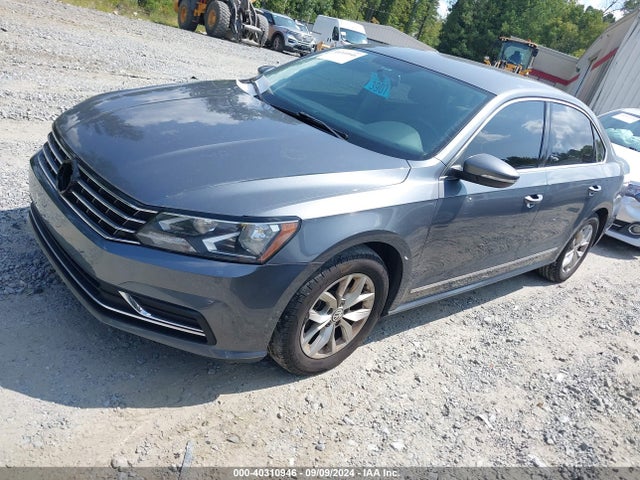 1VWAT7A39GC051824 Volkswagen Passat 1.8t S