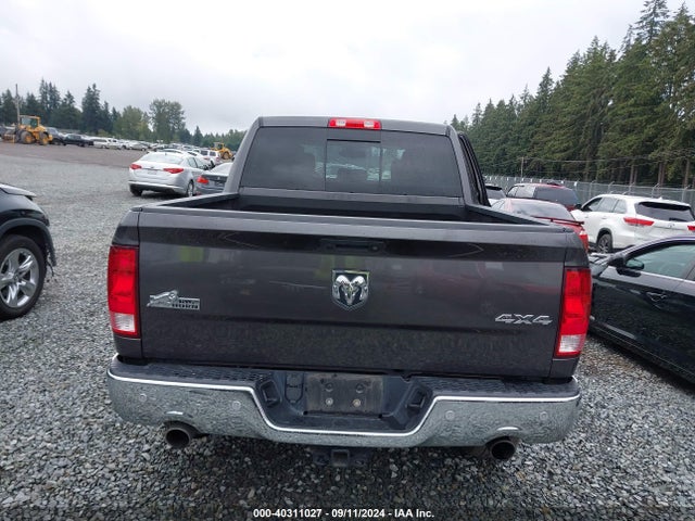 3C6RR7LT4JG266072 RAM 1500 Big Horn  4x4 5'7 Box