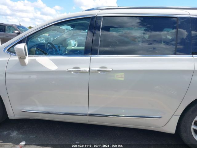 2C4RC1EG0HR564730 Chrysler Pacifica Touring-l Plus