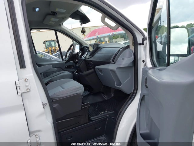 1FBZX2ZM1FKA94430 Ford Transit-350 Xlt