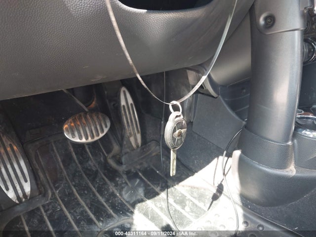 2006 MINI COOPER S WMWRH33536TL93280 Photo 10