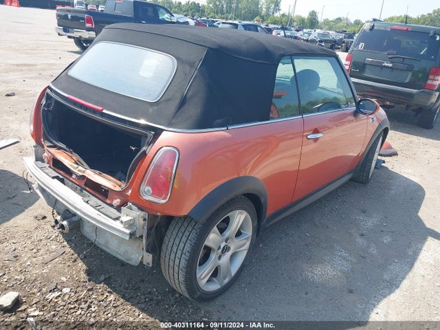 2006 MINI COOPER S WMWRH33536TL93280 Photo 3