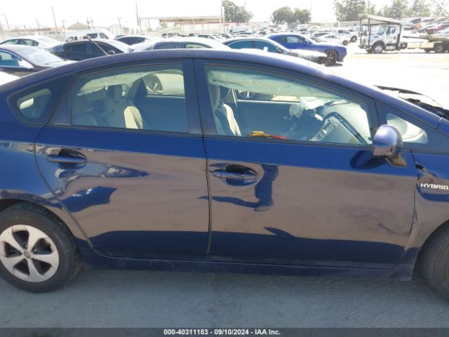 JTDKN3DU0F0477769 Toyota Prius Two
