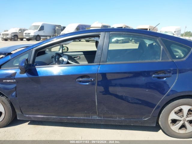 JTDKN3DU0F0477769 Toyota Prius Two
