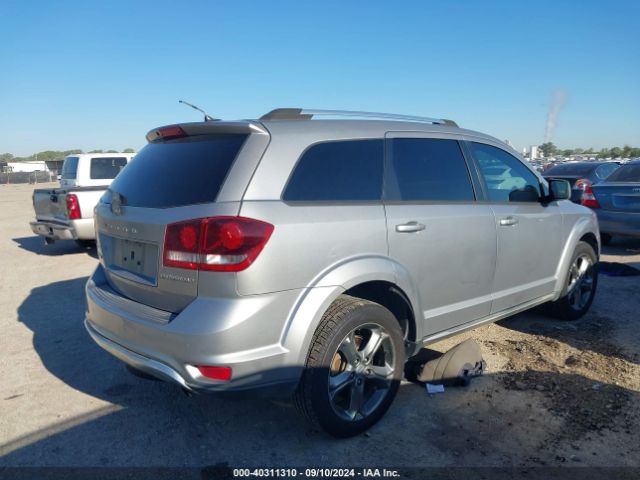 3C4PDCGBXFT611452 Dodge Journey Crossroad