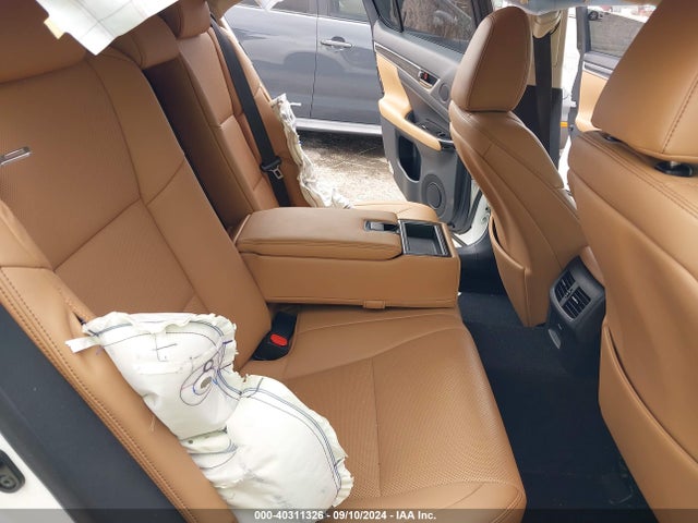 Lexus GS 200T 2016 JTHBA1BL8GA000673 Image 8