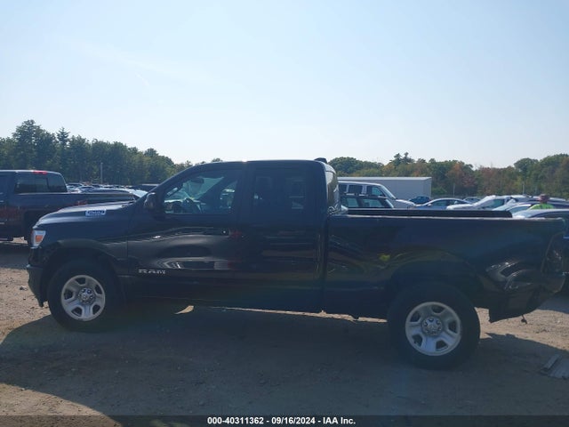 1C6SRFCTXMN585094 RAM 1500 Tradesman Quad Cab 4x4 6'4 Box
