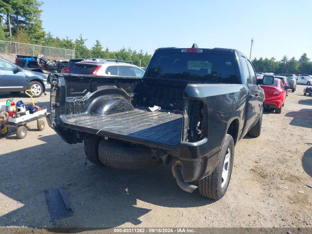 1C6SRFCTXMN585094 RAM 1500 Tradesman Quad Cab 4x4 6'4 Box